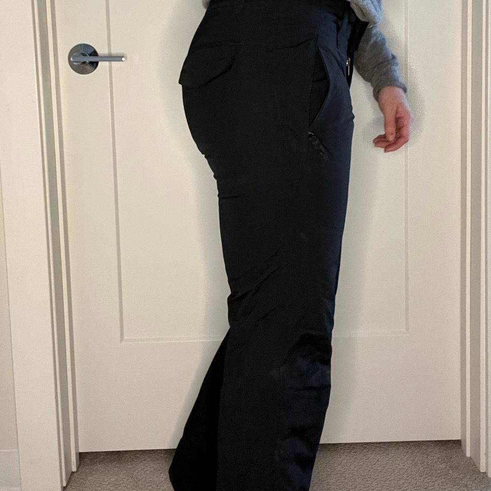 Like New Women’s Snow Pants!
